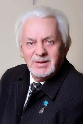 Владимир Шустов